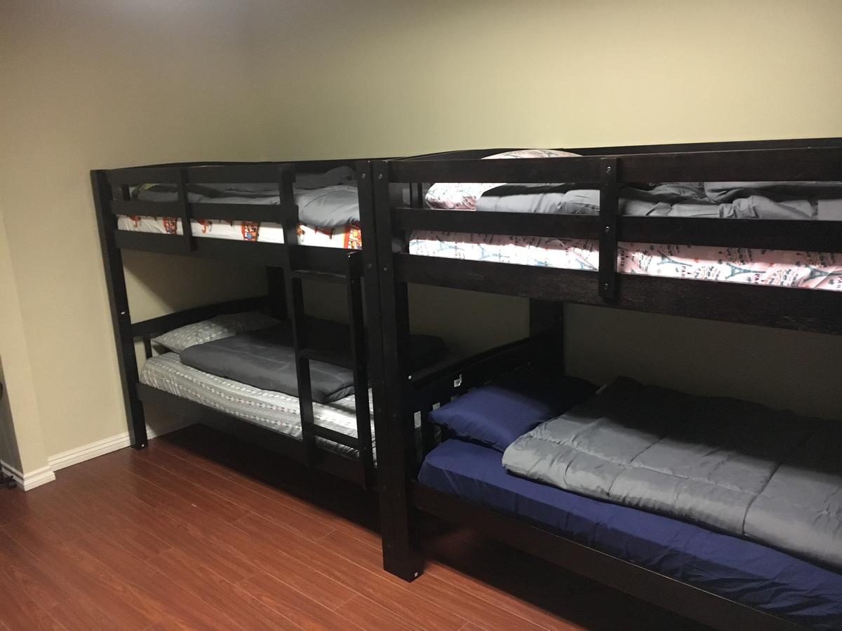 Hostal Monsoon Family Inc